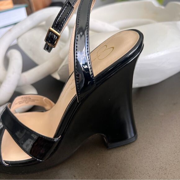 Jessica Simpson Black Patent Leather Wedge Sandals 7.5M - Picture 5 of 6